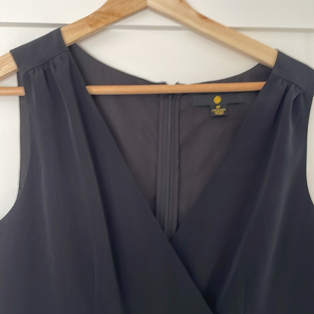 Moon (Hudson’s Bay) Black V-Neck Cocktail Dress, Medium